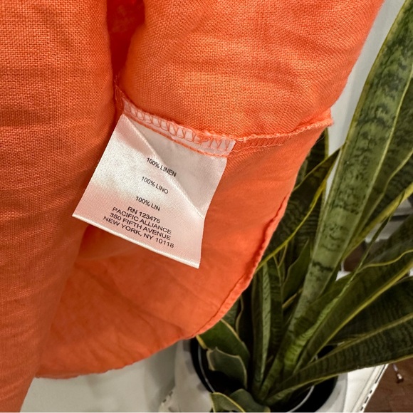 Ellen Tracy Linen V Neck Plunge Top - Picture 3 of 5